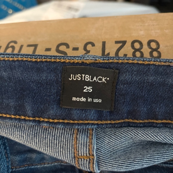 Designer Jeans - Picture 5 of 7